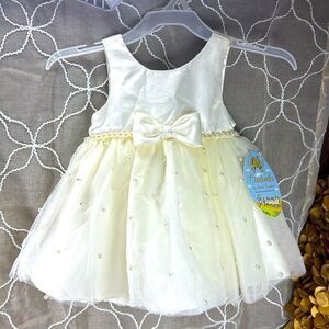 (N2) Cinderella Baby Tulle Dress with White Pearls,in Pearl,Baby Girl, Sz 12 M
